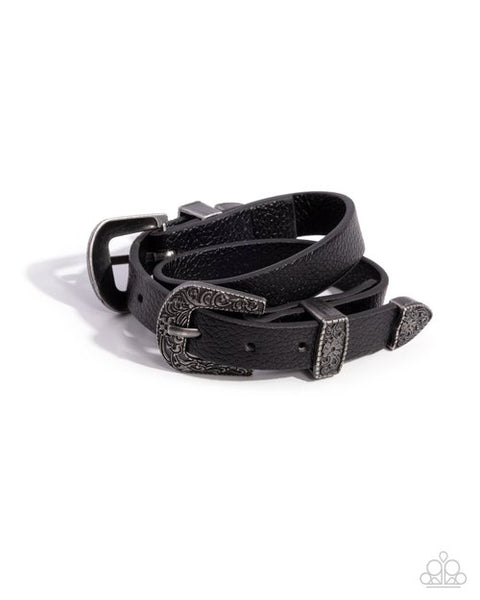 Buckle TOWN - black