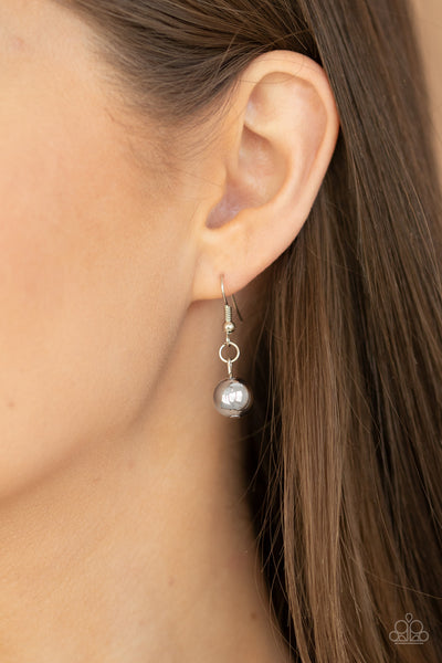 Hand-knotted Knockout - white